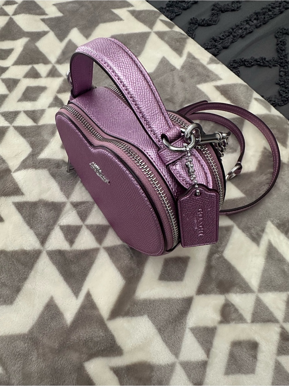 Coach Metallic Pink Heart Crossbody Bag - Picture 3 of 6